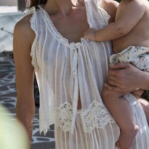Doen Amal White Crochet Trimmed Top Size M